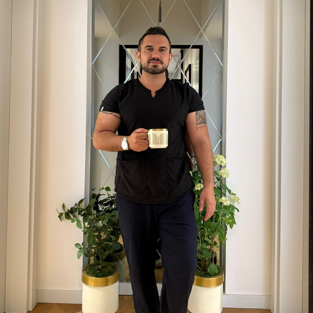 Dr. Erkin Çekiçkıran kliniğinde